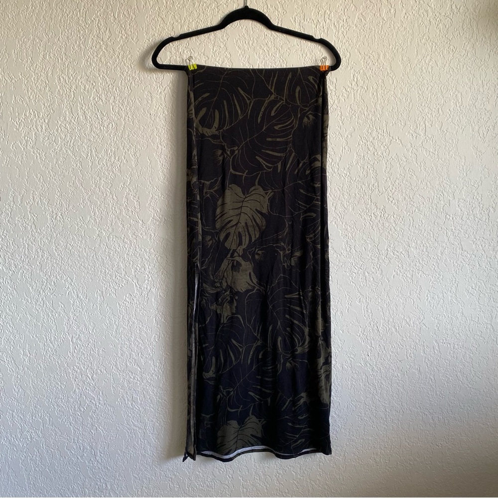 Black Monstera Pattern Bodycon Skirt